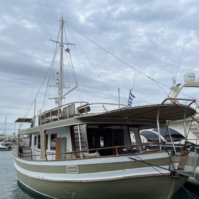 Day Cruise Boat